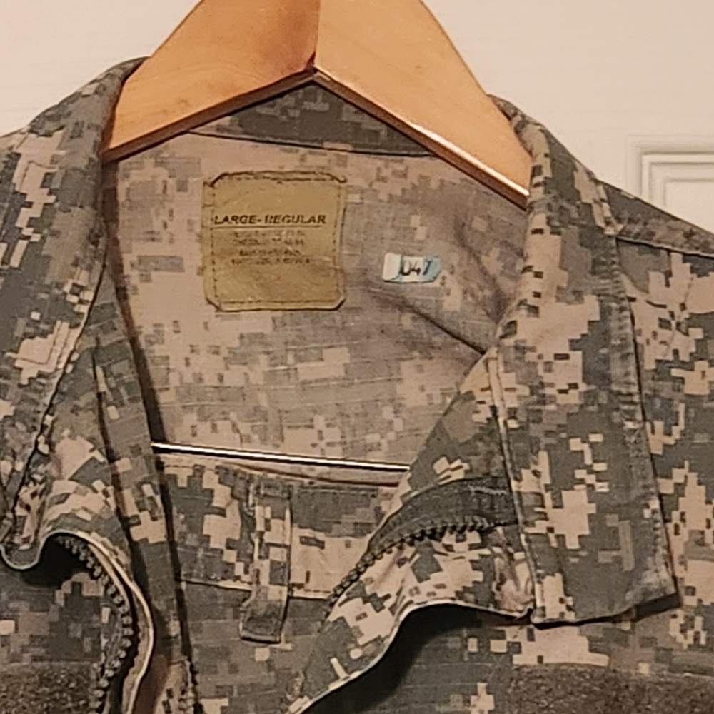 2 - Large, Regular, Digital Pattern, U.S. Army Un… - image 8